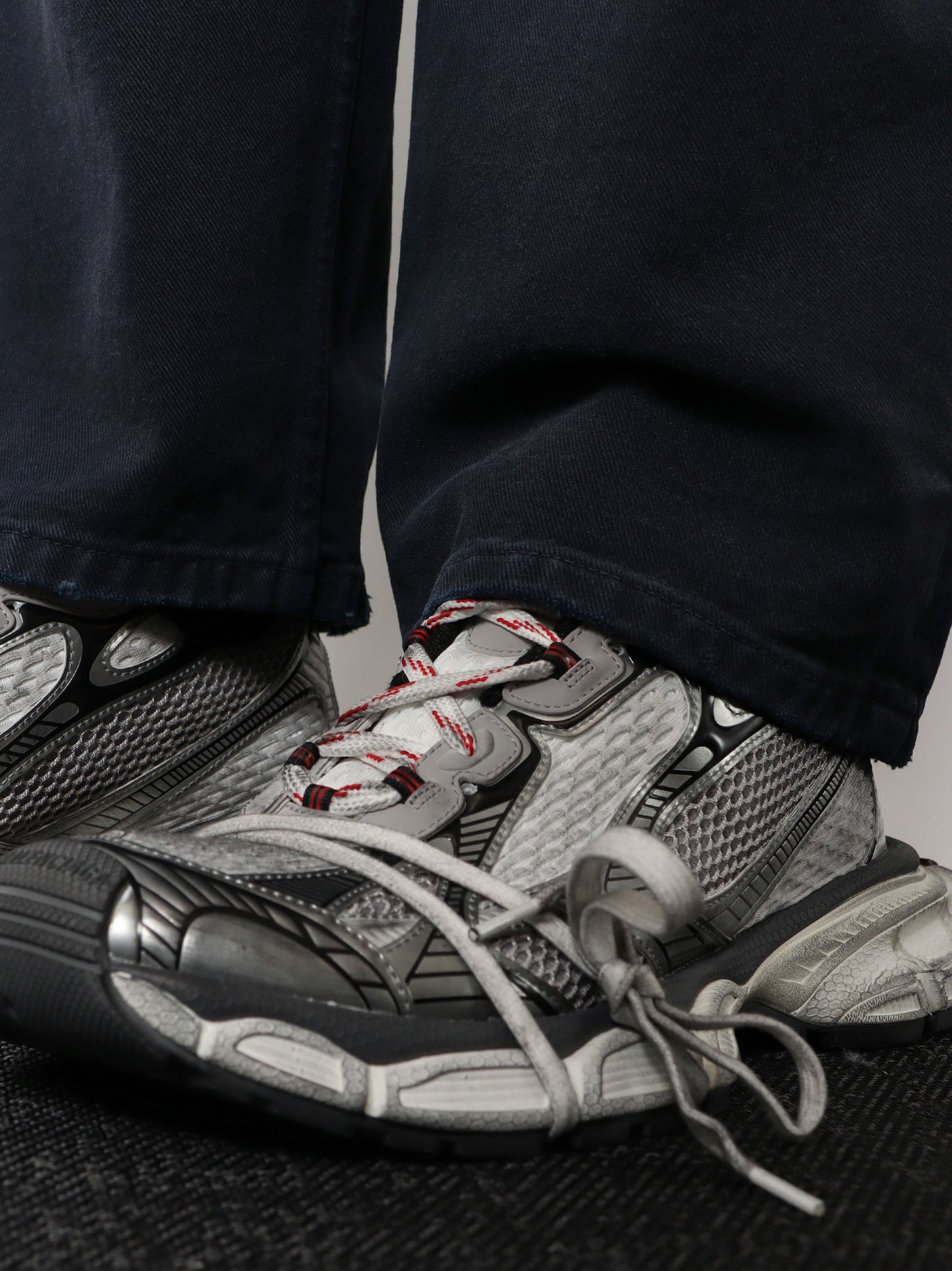 3XL mesh sneakers