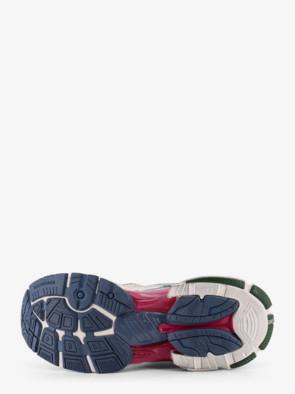 Runner low-top mesh sneakers thumbnail