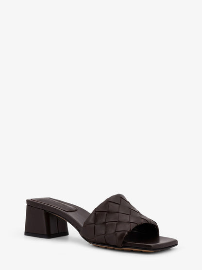 Leather heel sandals with Intrecciato motif thumbnail
