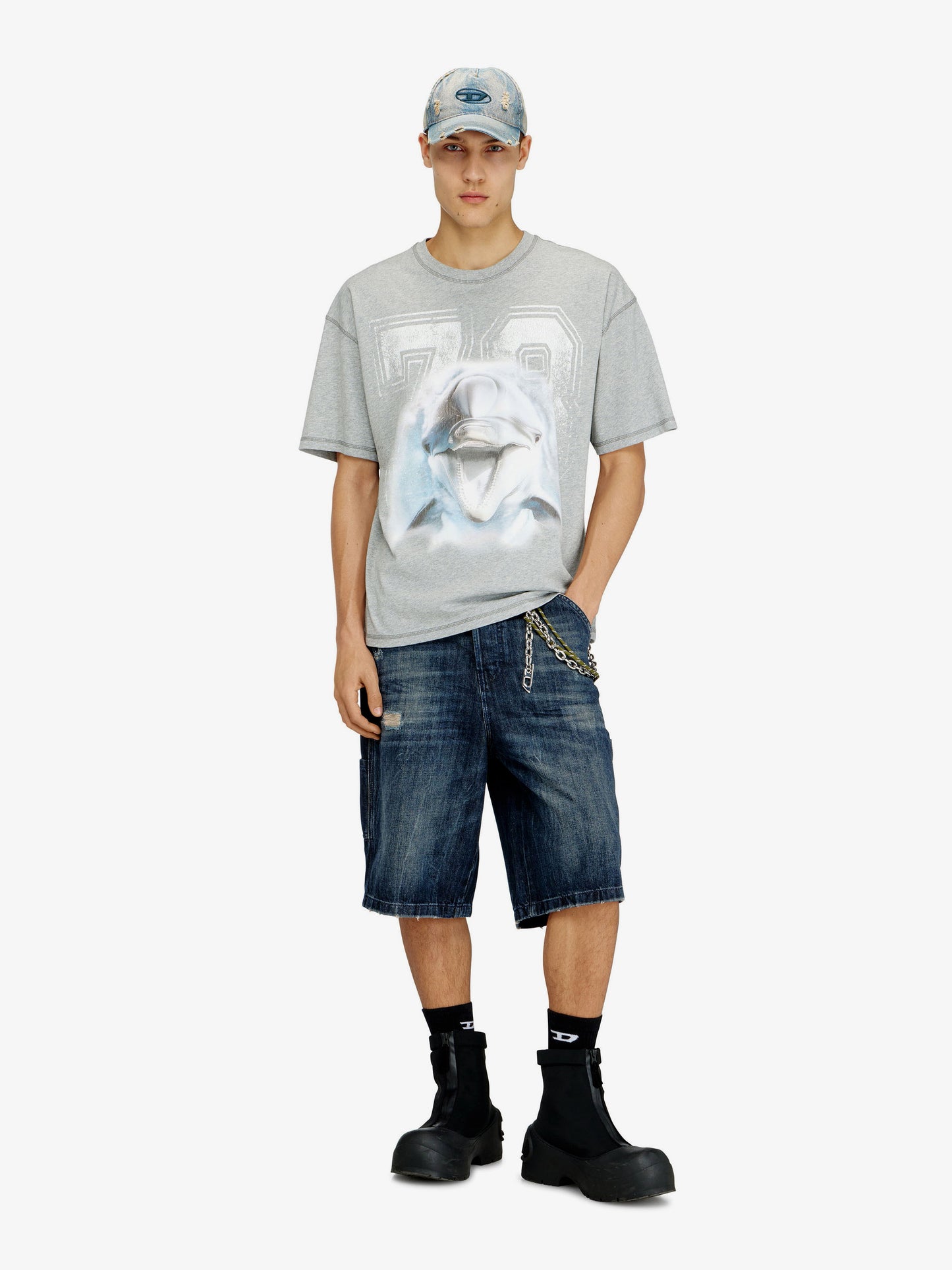 C-enic denim with used effect