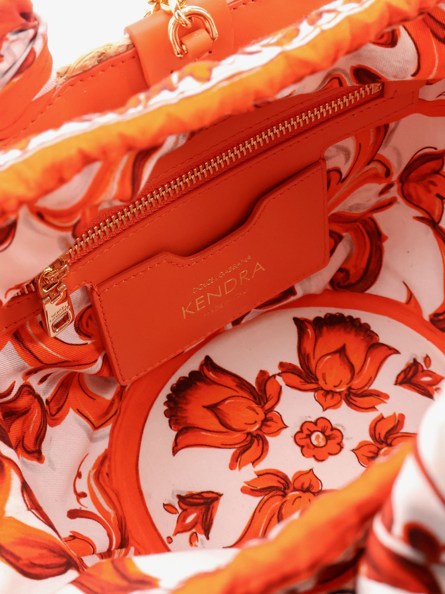 Maiolica shoulder bag in leather and raffia