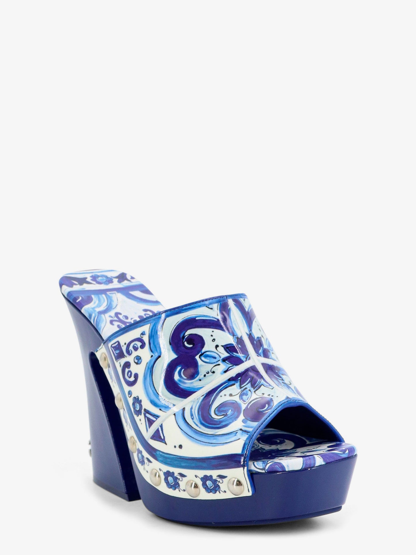 Maiolica print shiny leather sandals