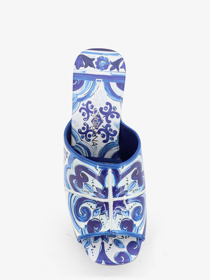Maiolica print shiny leather sandals thumbnail