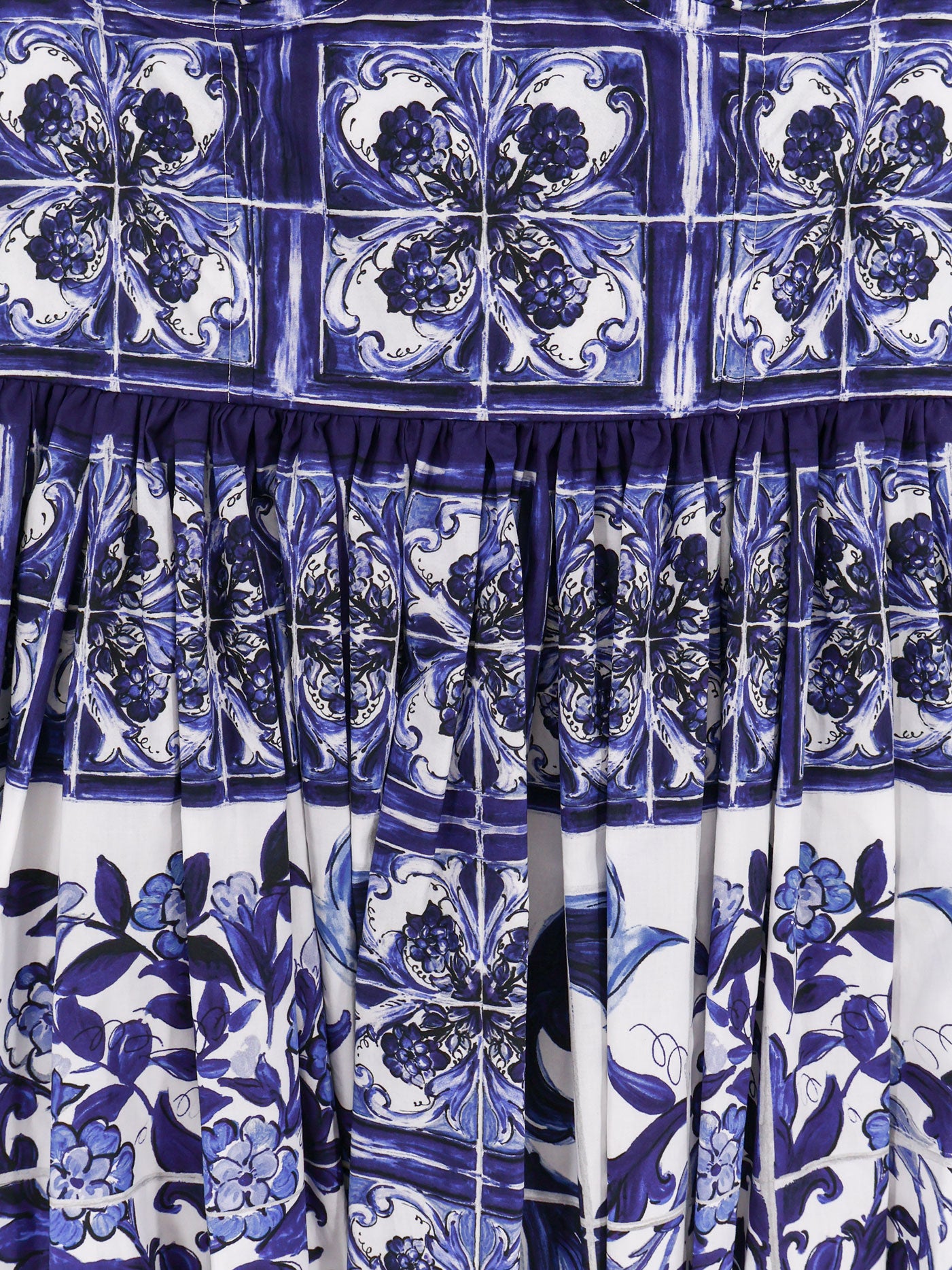 Cotton dress with Maiolica print