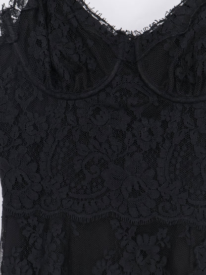Lace dress thumbnail