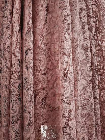 Lace dress thumbnail