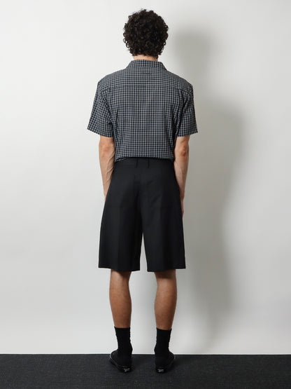 Pleated wool and silk bermuda shorts thumbnail