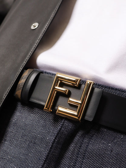 Rounded reversible belt thumbnail