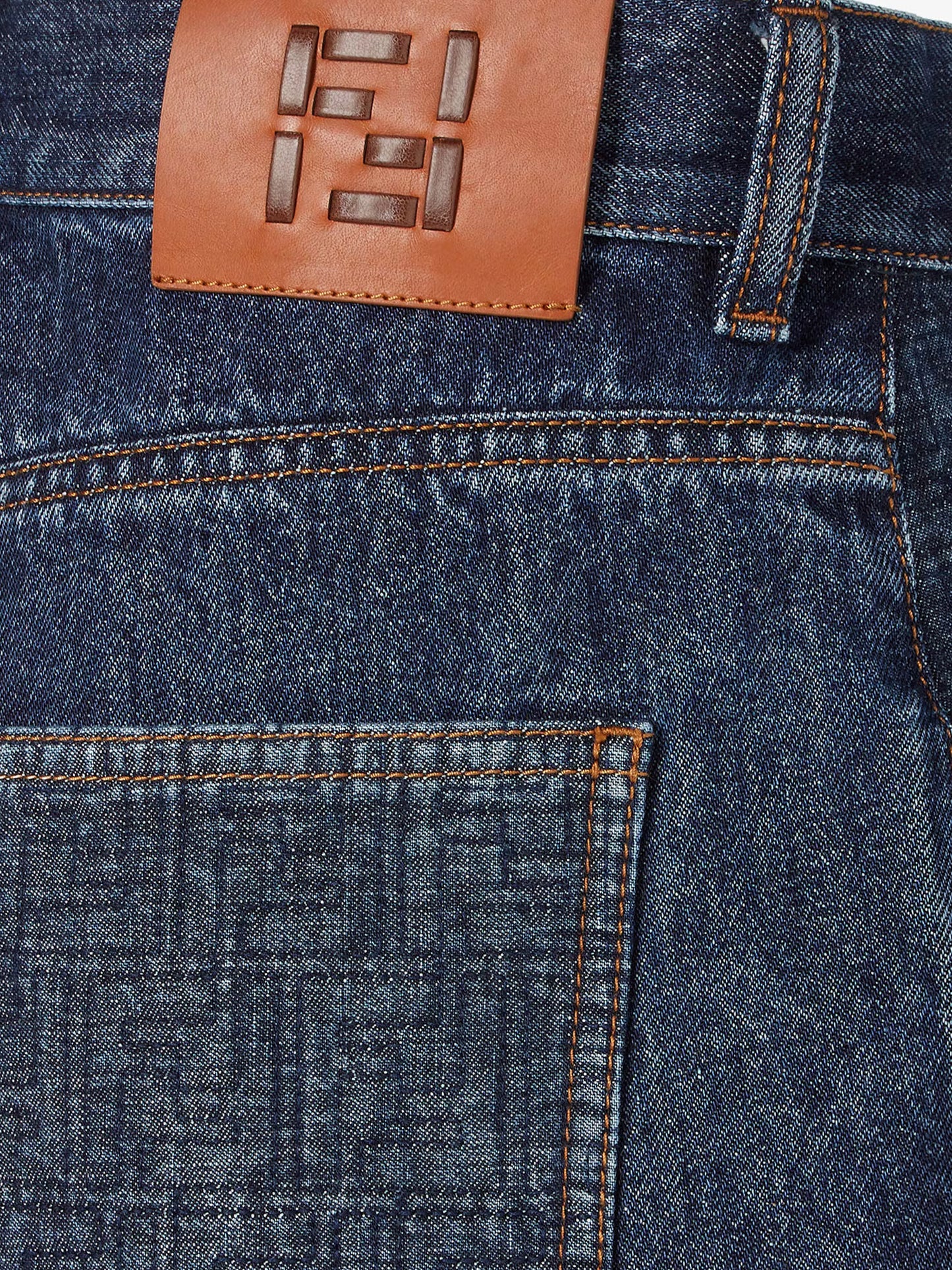 Shorts in denim