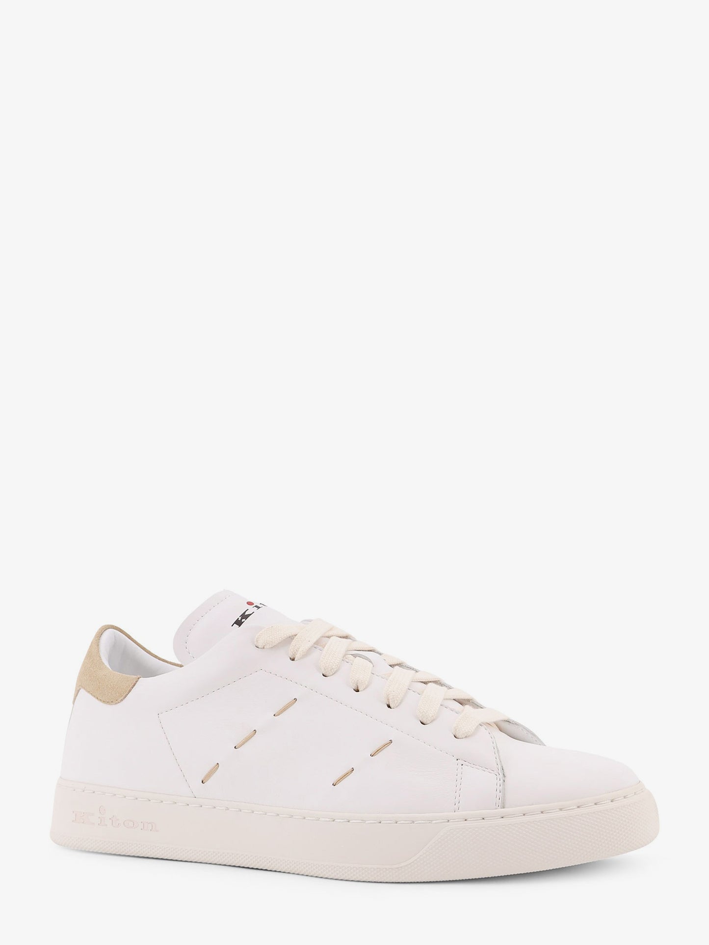 Leather sneakers with iconic stitching