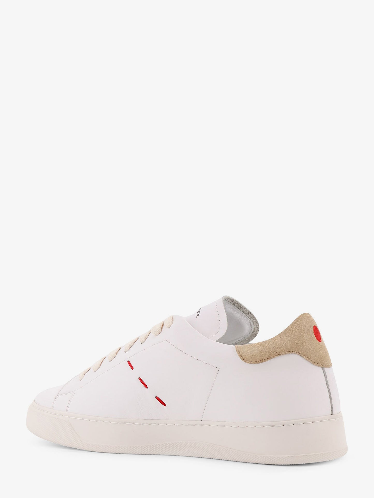 Leather sneakers with iconic stitching