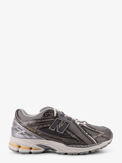 19064 mesh sneakers with logo on the side thumbnail