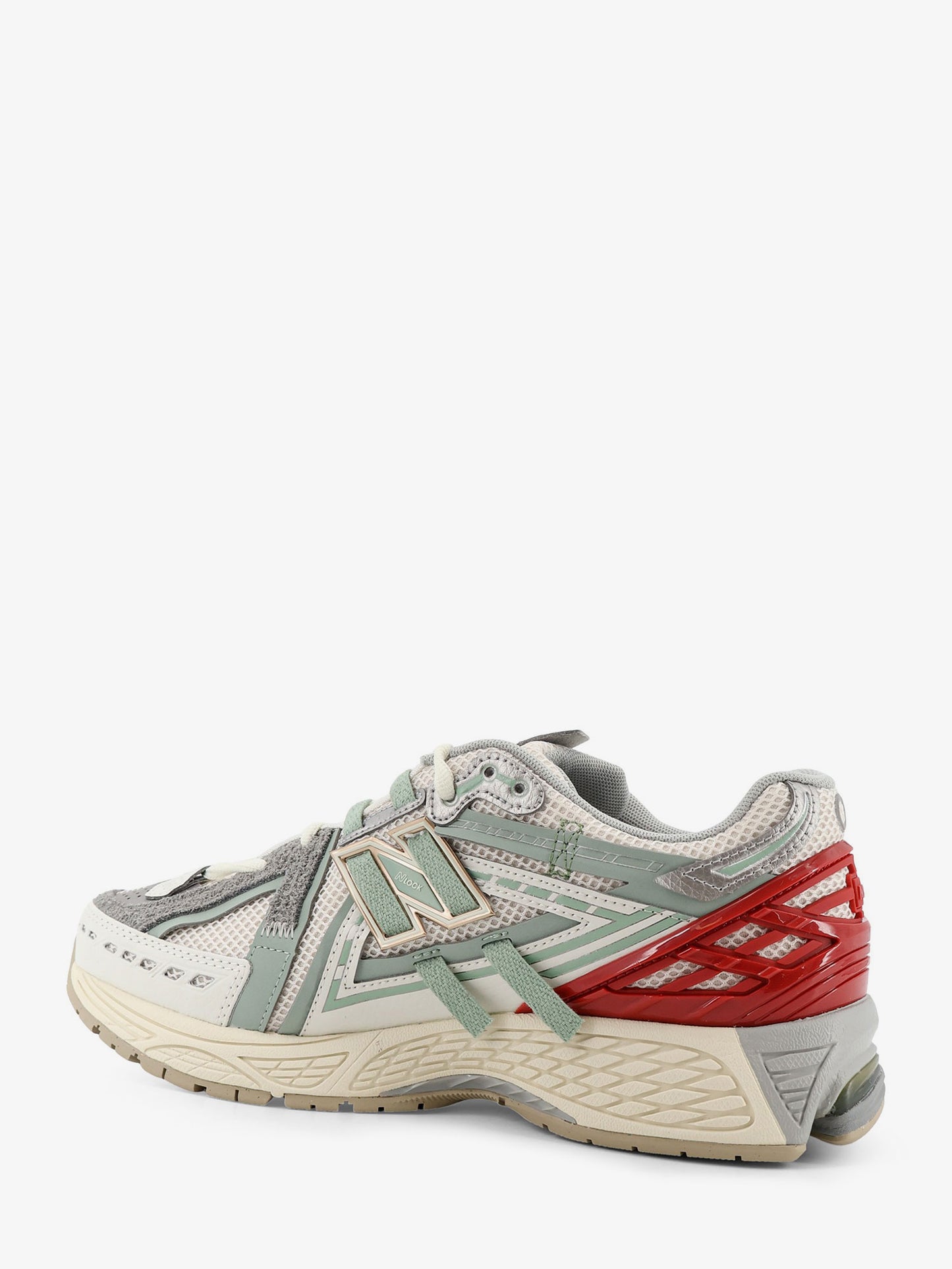 U19065 mesh sneakers with multicolor inserts