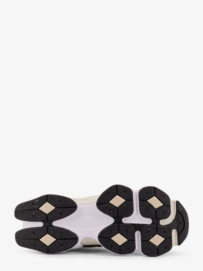 9060 low-top mesh sneakers with suede interts thumbnail