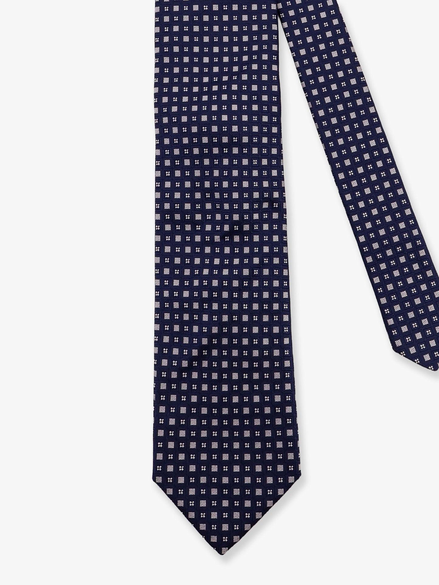 Silk tie