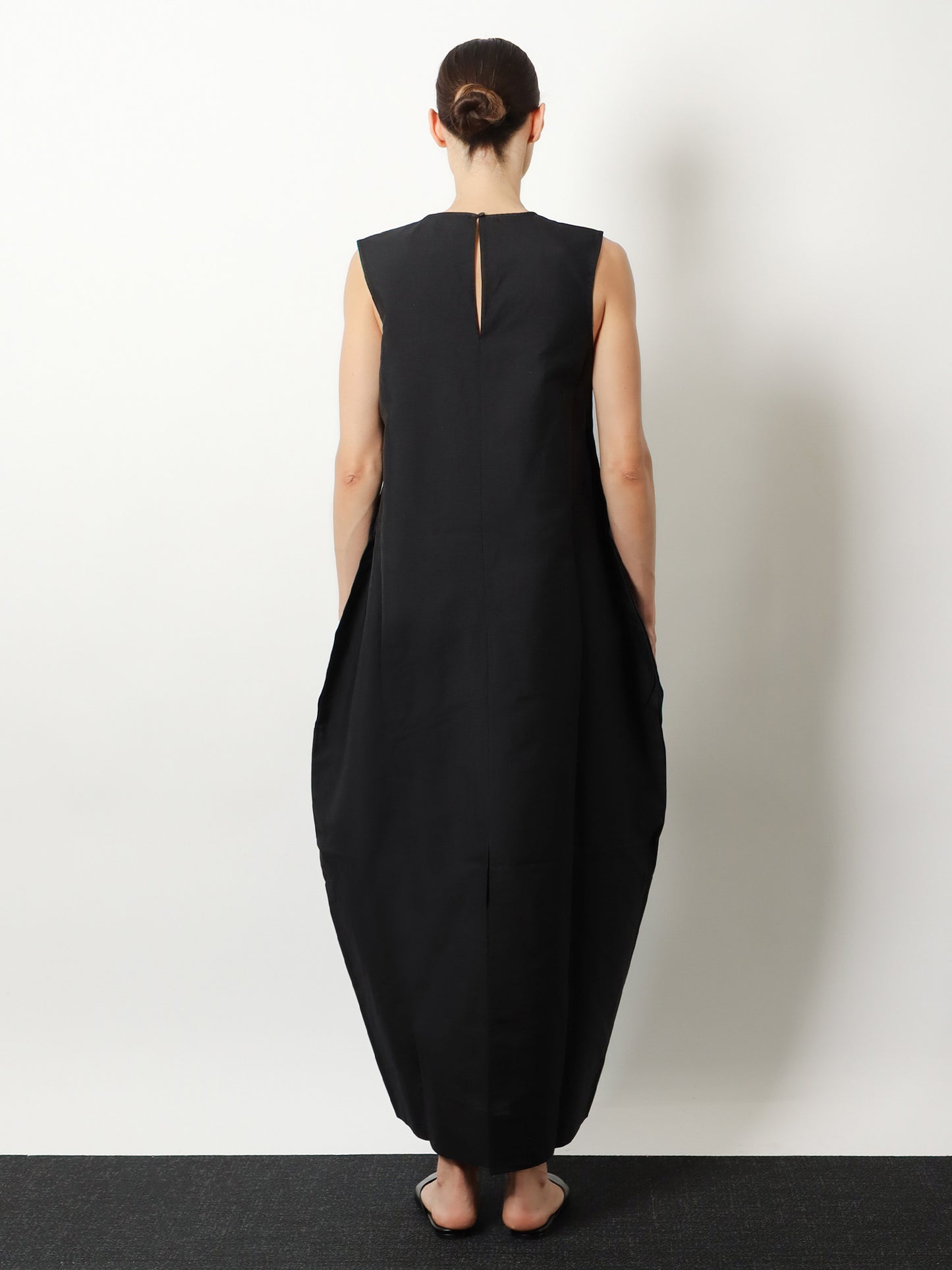 Hourglass linen and silk blend long dress