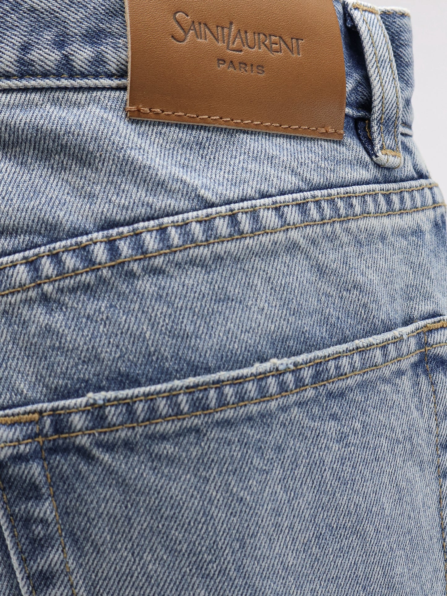 Relaxed Straight Jeans