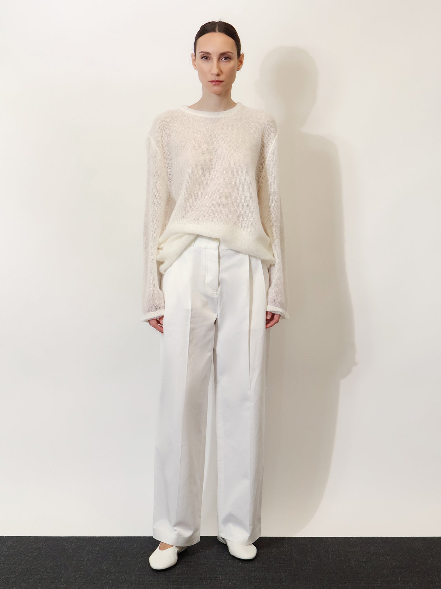 Relaxed cotton trousers