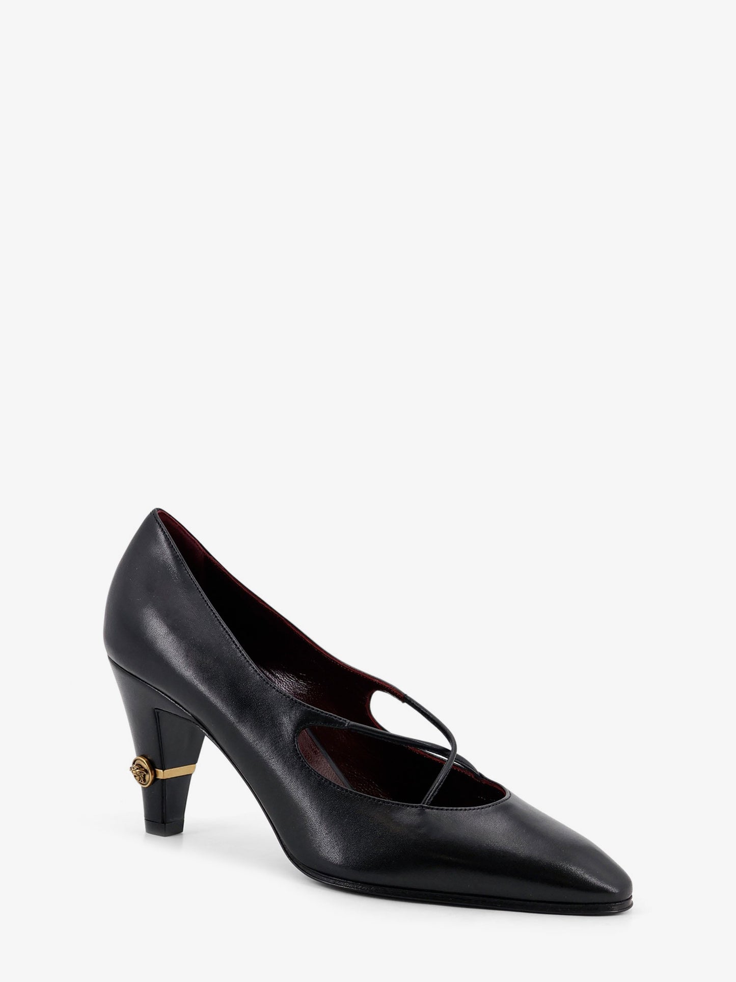 Criss-Cross Medallion leather pumps
