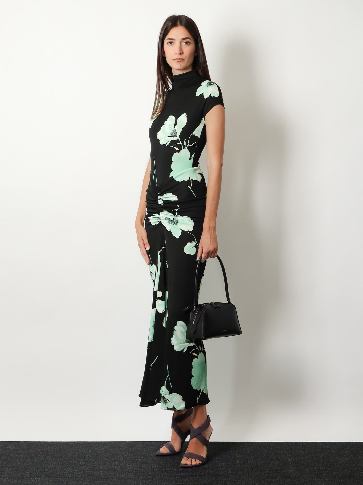 Le Teckel leather shoulder bag