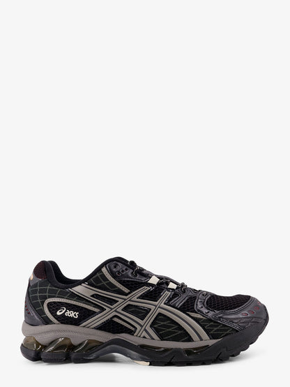 Gel Nimbus 10.1 mesh sneakers with logo on the side thumbnail