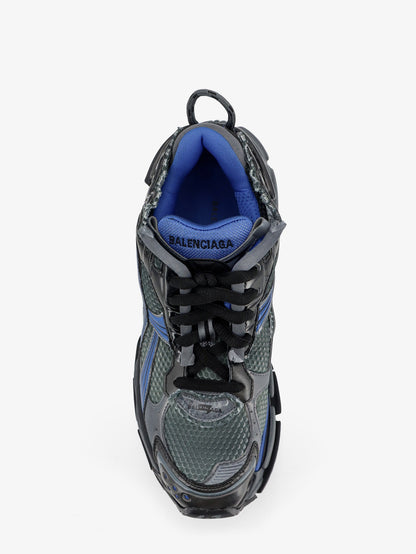 Runner sneakers in mesh with contrasting inserts thumbnail