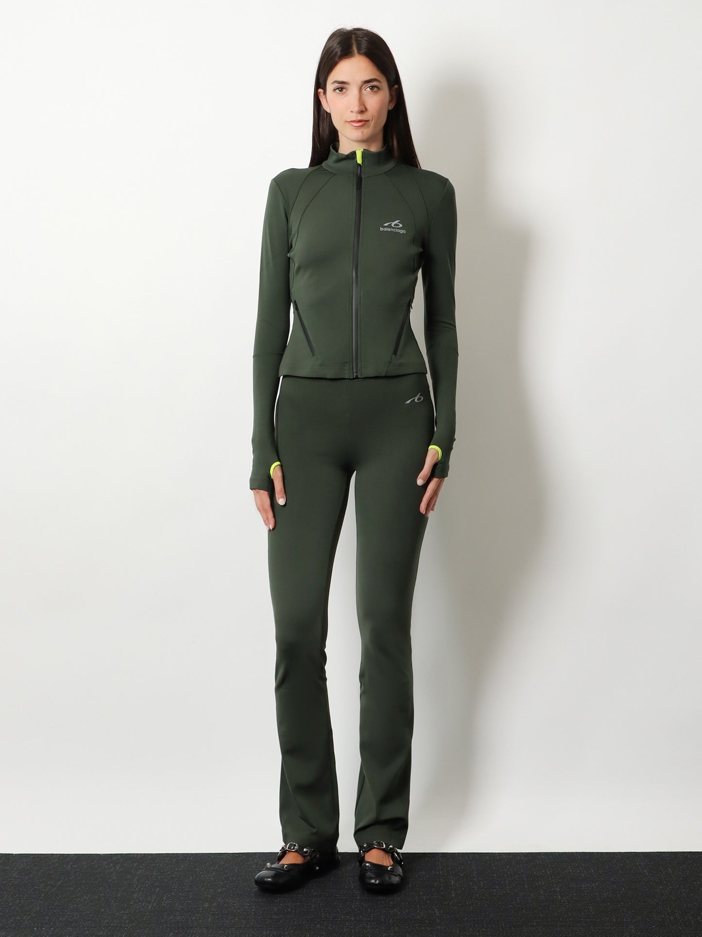Fitted Zip-Up sweatshirt