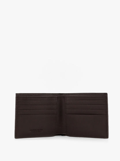 Leather walllet with Intrecciato motif thumbnail