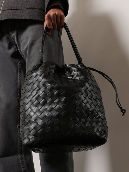 Bucket Intrecciato Biblioteca leather shoulder bag thumbnail