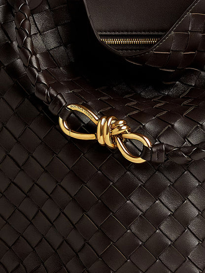 Andiamo Bucket leather crossbody bag with Intrecciato Pattern thumbnail