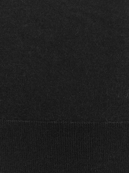 Cashmere sweater thumbnail