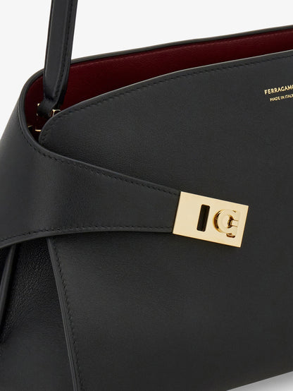 Hug Soft M leather shoulder bag thumbnail