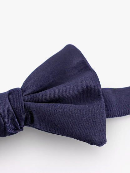 Silk bow tie thumbnail