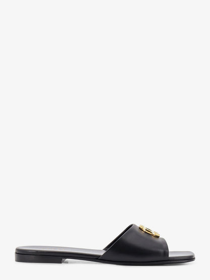 Slide sandals with metal GG logo thumbnail