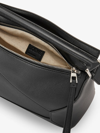 Puzzle Edge leather handbag with engraved Anagram logo thumbnail