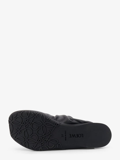 Pebble Soft low leather sandals thumbnail