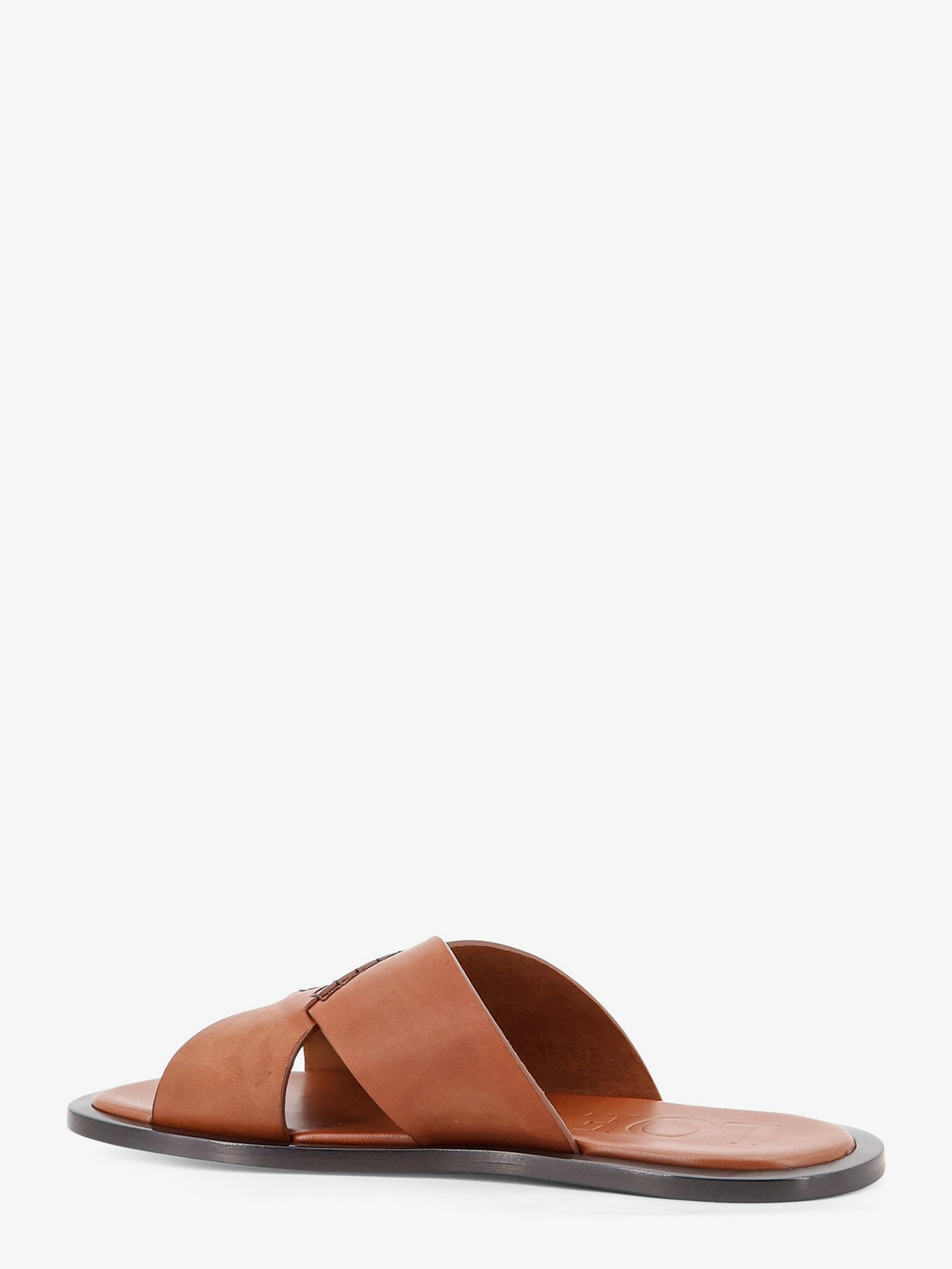 Flex leather sandals with crisscross detail