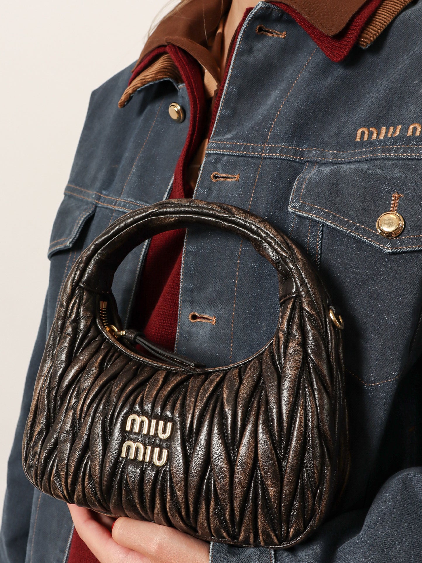 Wander quilted leather crossbody bag with a vintage effect