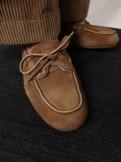 Mocassini in suede con logo ricamato thumbnail