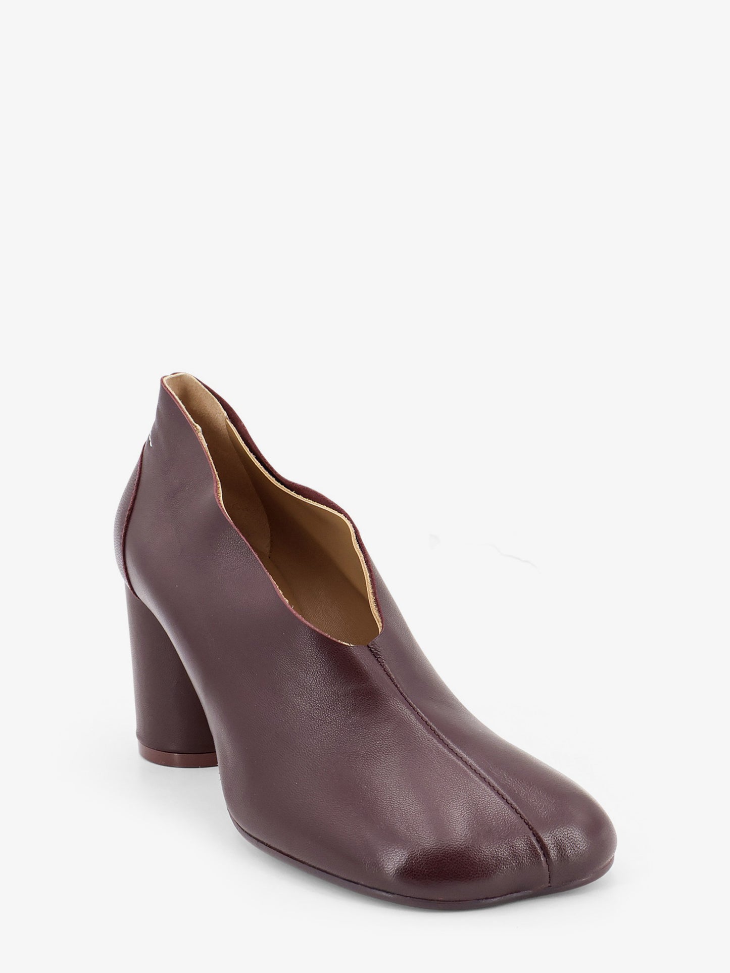 Leather pump with iconic Anatomic toe