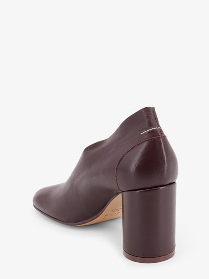 Leather pump with iconic Anatomic toe thumbnail