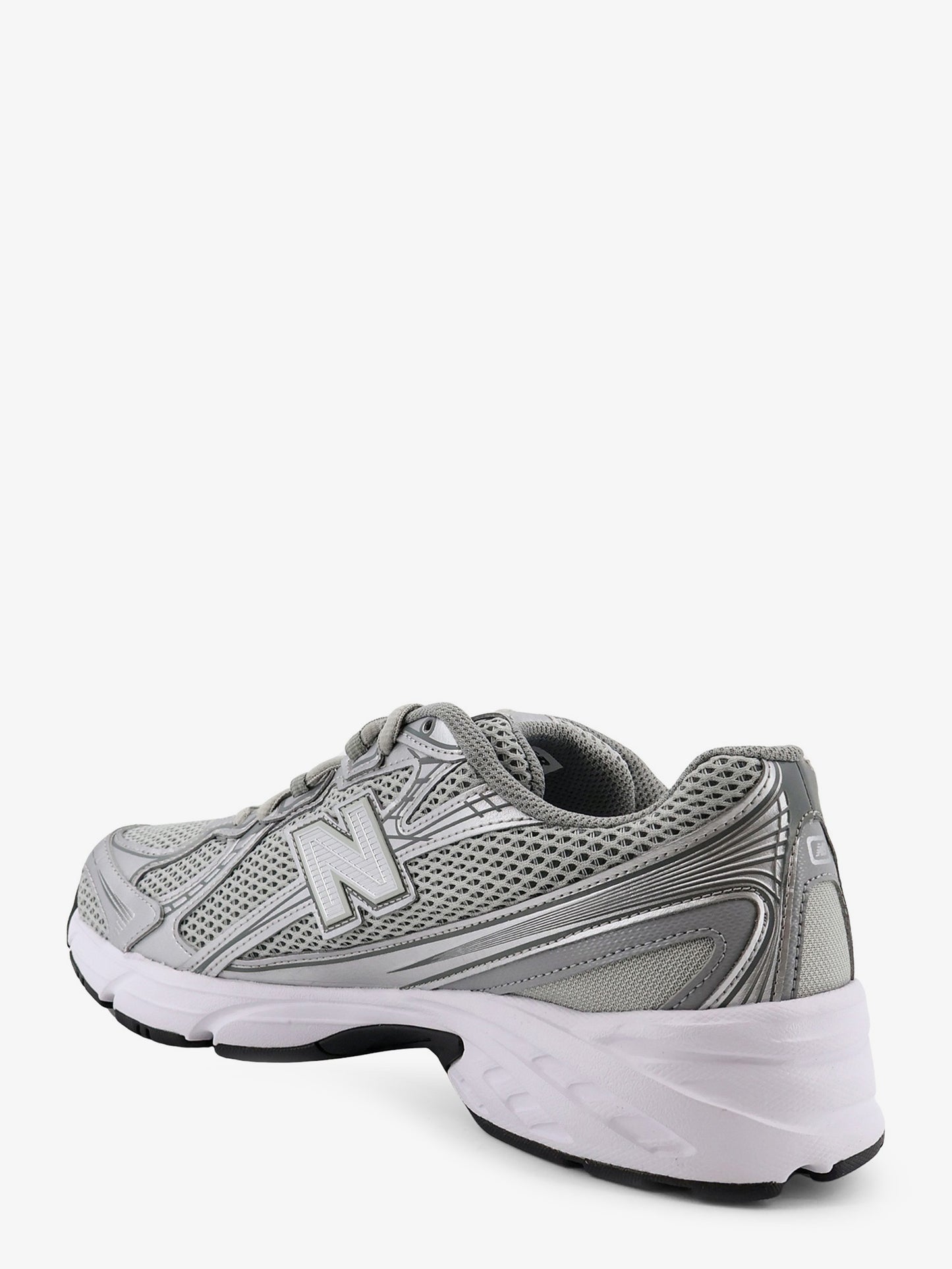 Sneakers 740 in mesh con iconico logo laterale in contrasto