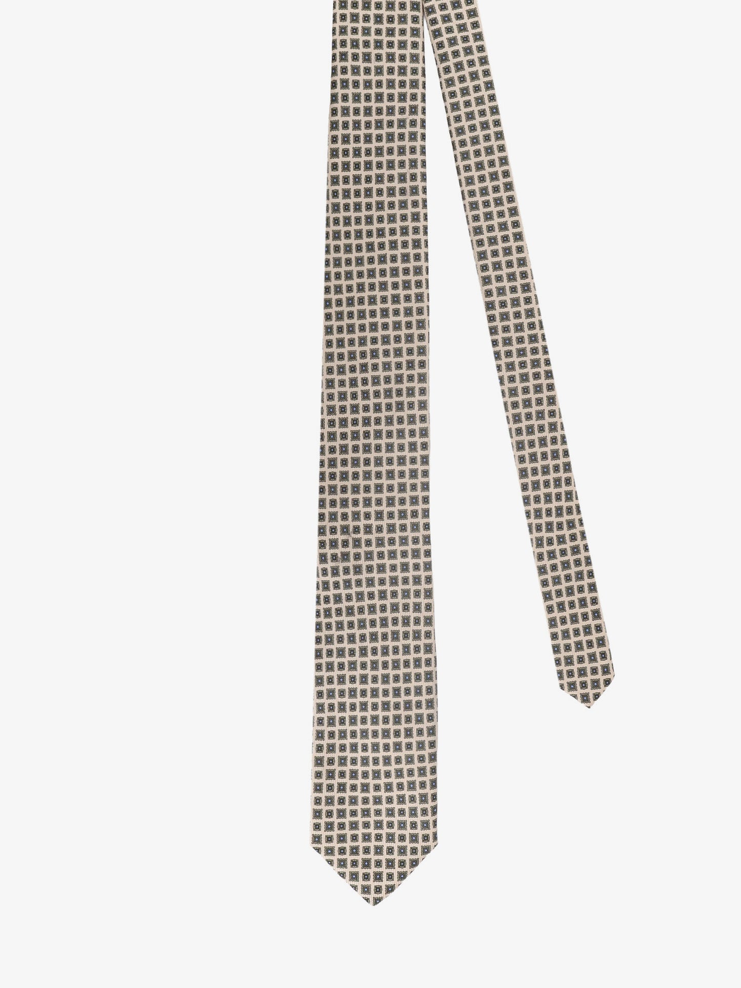 Silk tie