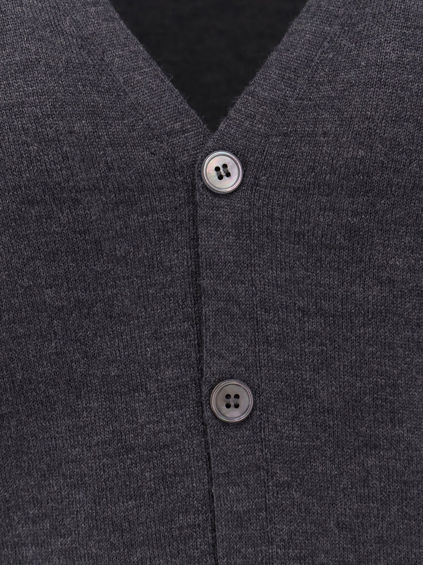 Cardigan in lana vergine