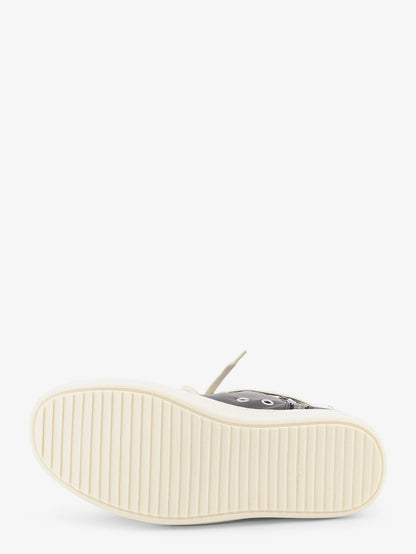 Leather sneakers thumbnail
