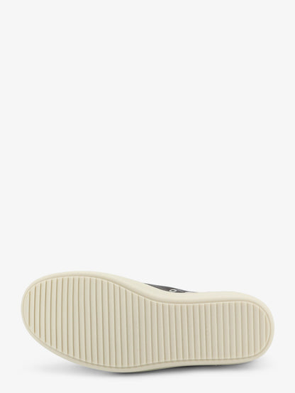 Leather sneakers thumbnail