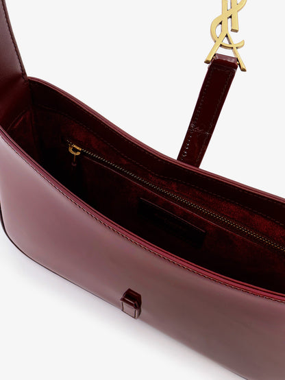 LE 5 À 7 bordeaux patent leather shoulder bag thumbnail