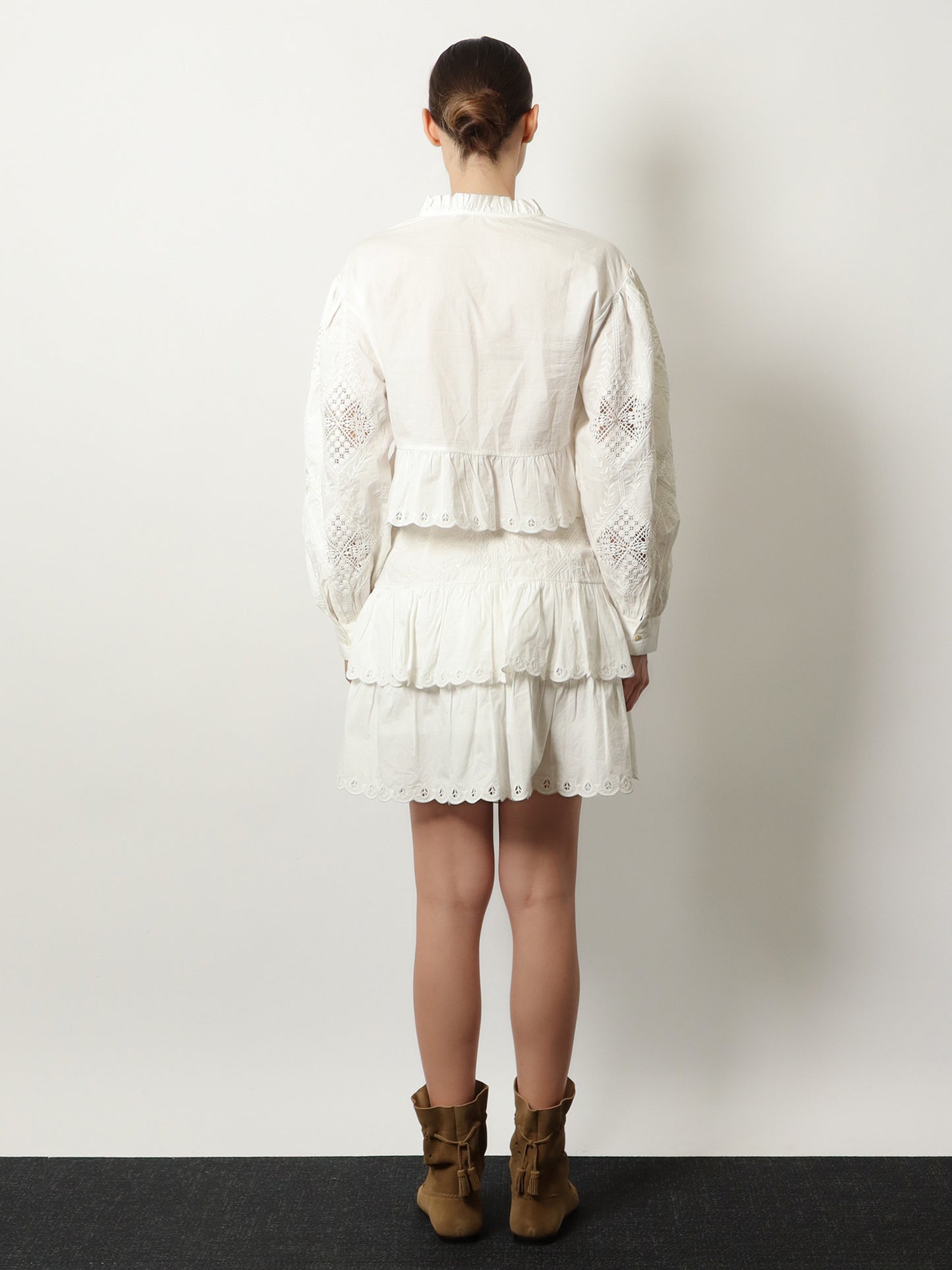Soneva  angallo lace skirt