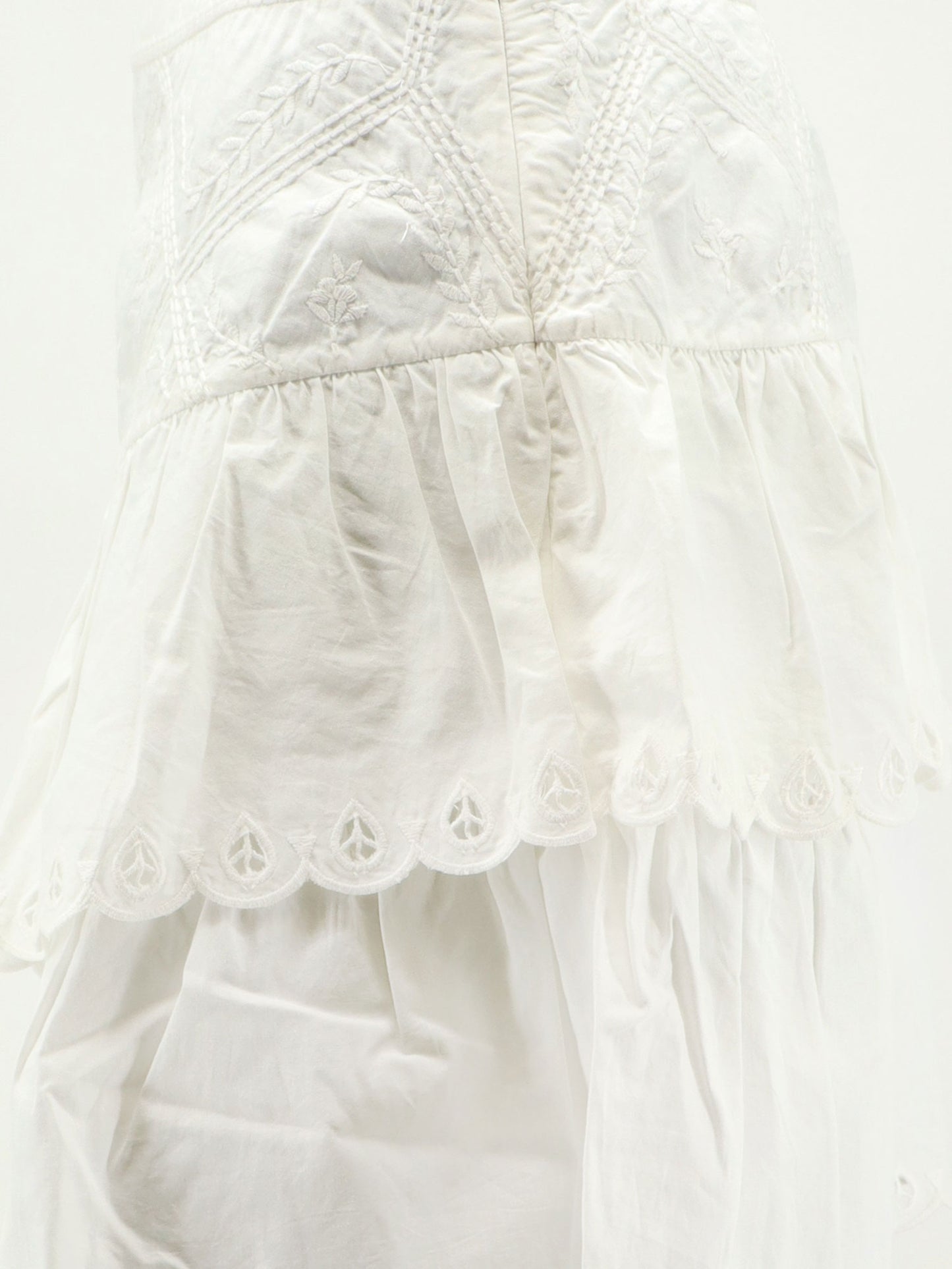 Soneva  angallo lace skirt