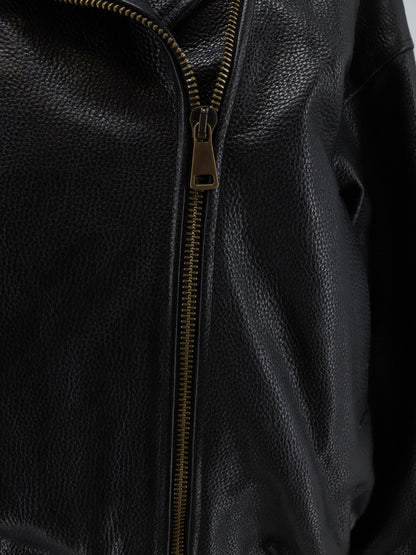 Giubbino oversize in pelle martellata thumbnail